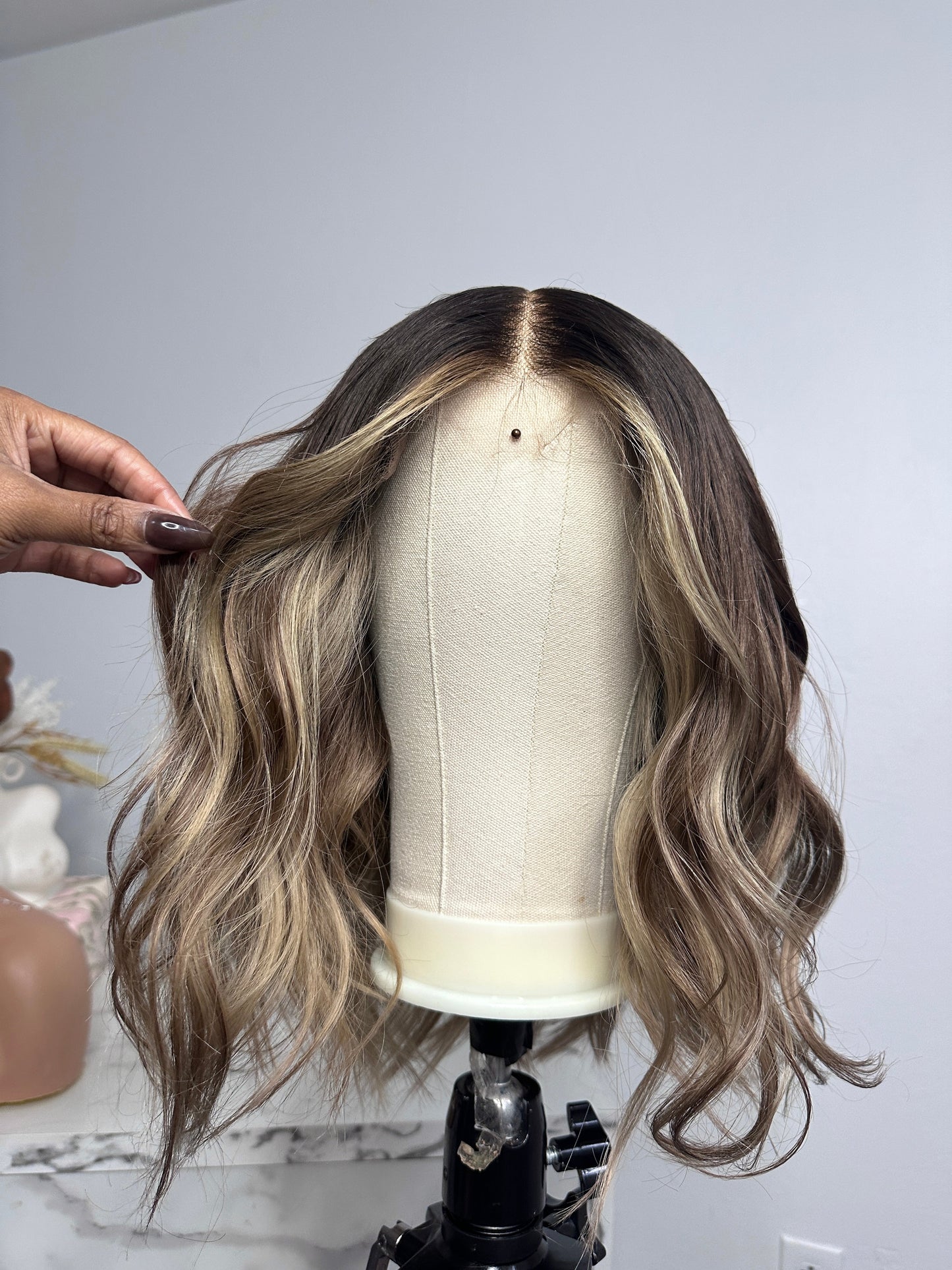 Mira 14" | Glueless Lace Front Wig